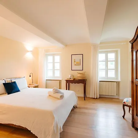 Cascina Fontanavi 4* Costigliole d'Asti