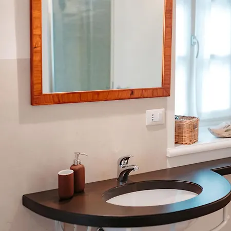 Cascina Fontanavi Bed & Breakfast 4*