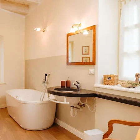 Cascina Fontanavi Bed & Breakfast