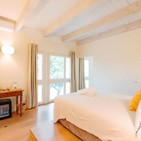 Cascina Fontanavi Bed & Breakfast