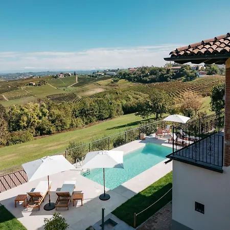 Cascina Fontanavi Bed & Breakfast 4*