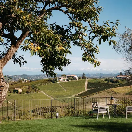 Cascina Fontanavi Bed & Breakfast 4*