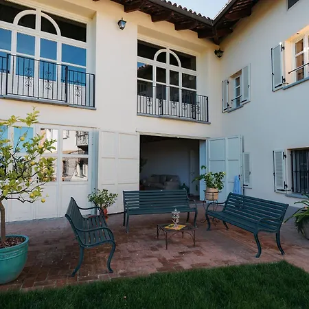 Bed & Breakfast Cascina Fontanavi 4*