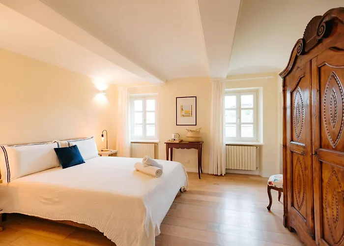 Cascina Fontanavi 4* Costigliole d'Asti
