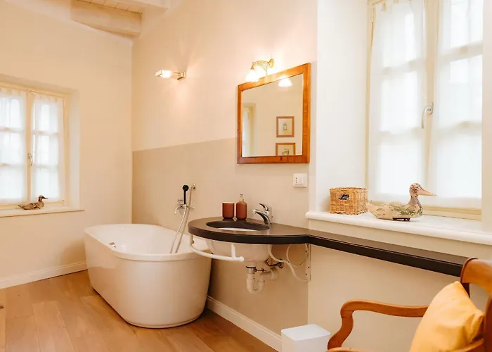 Cascina Fontanavi Bed & Breakfast