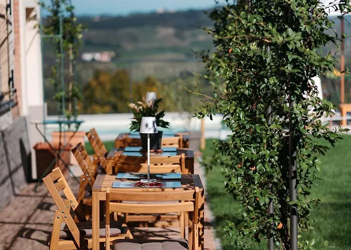Cascina Fontanavi Bed & Breakfast 4*