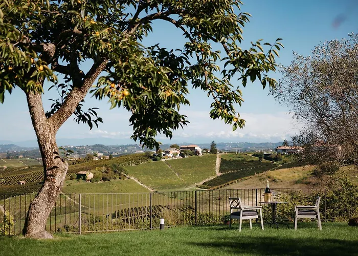 Cascina Fontanavi Bed & Breakfast 4*