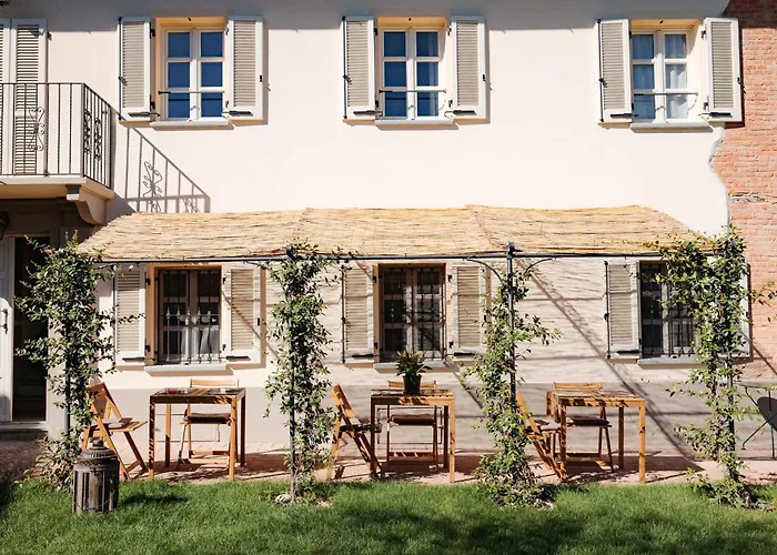 Cascina Fontanavi Bed & Breakfast